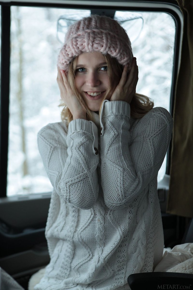 Юлька, 19 лет, 4 размер груди
