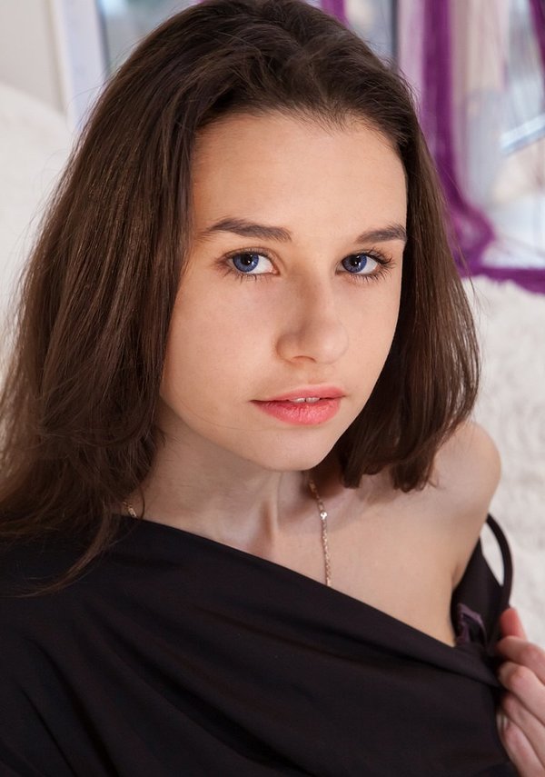 Маргошка, 19 лет, 5 размер груди